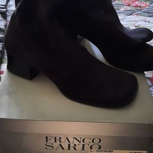 Black soft cloth boots